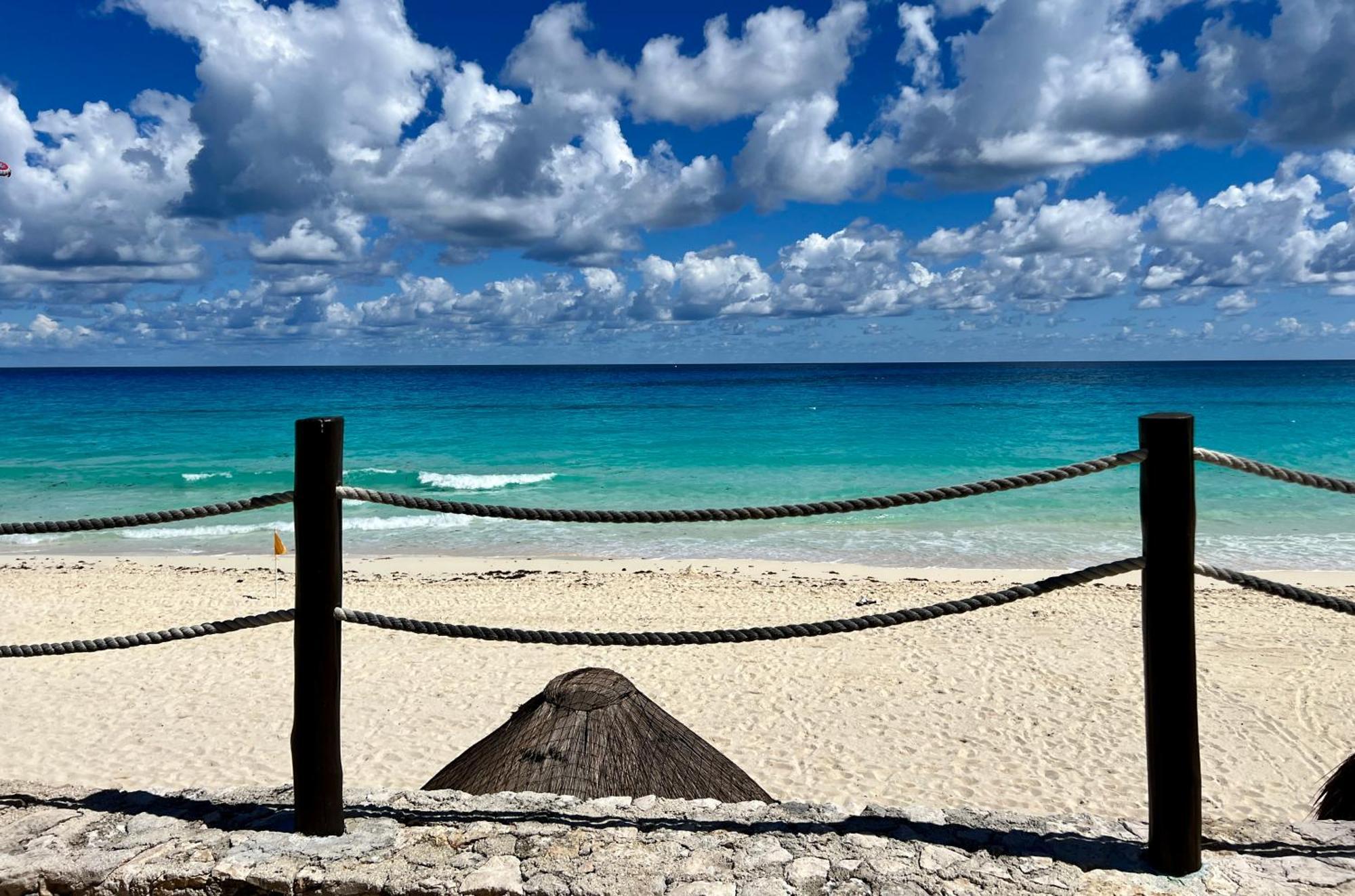 Beachside Apartments Cancun Luaran gambar